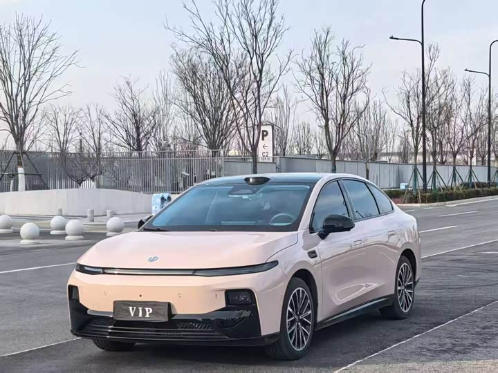 Фото 1 - Leapmotor B01