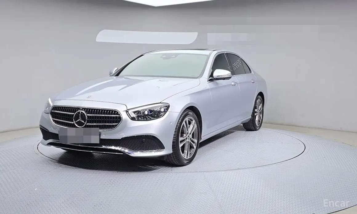 Фото 1 - Mercedes-Benz E-Class