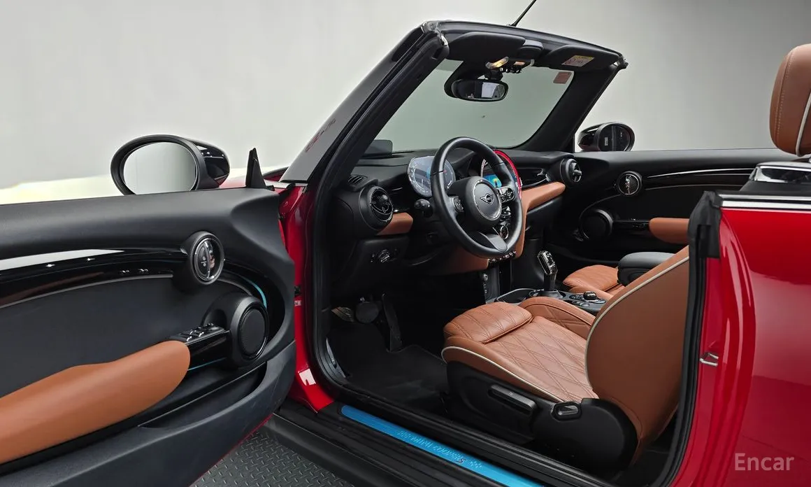 Фото 10 - Mini Cooper Convertible