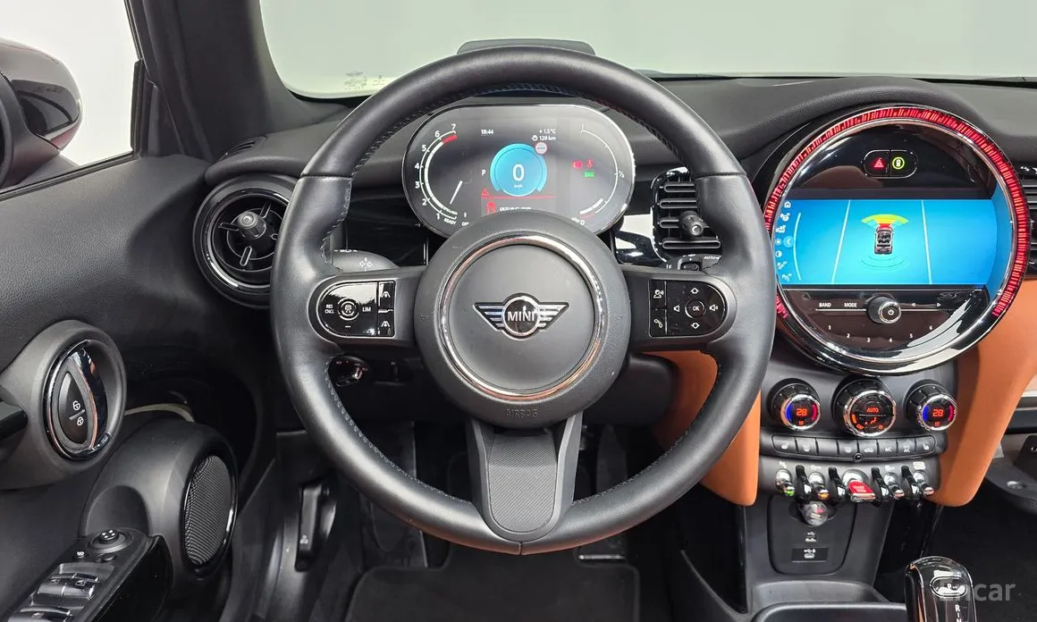 Фото 13 - Mini Cooper Convertible