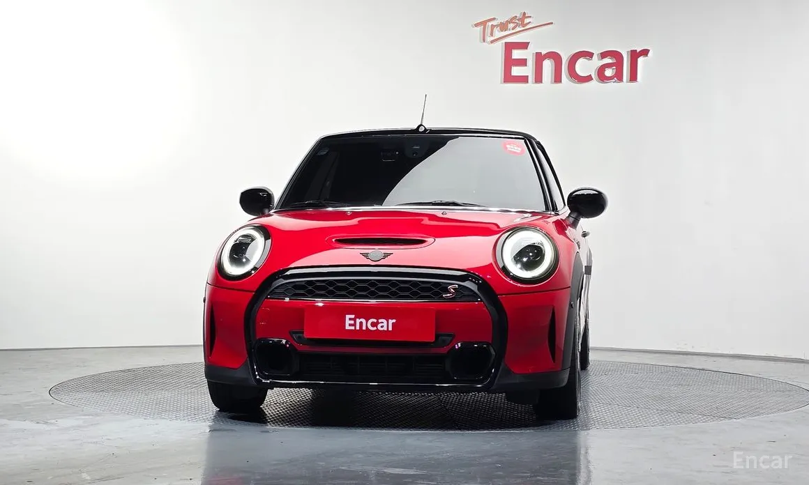 Фото 3 - Mini Cooper Convertible