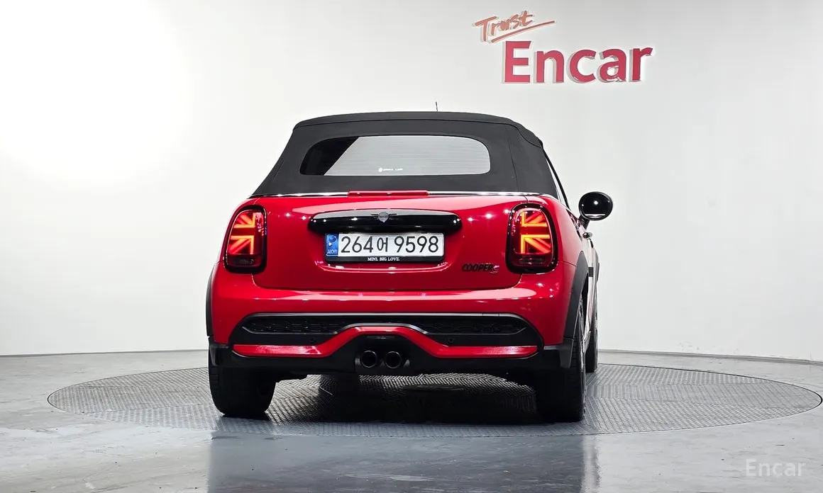 Фото 4 - Mini Cooper Convertible