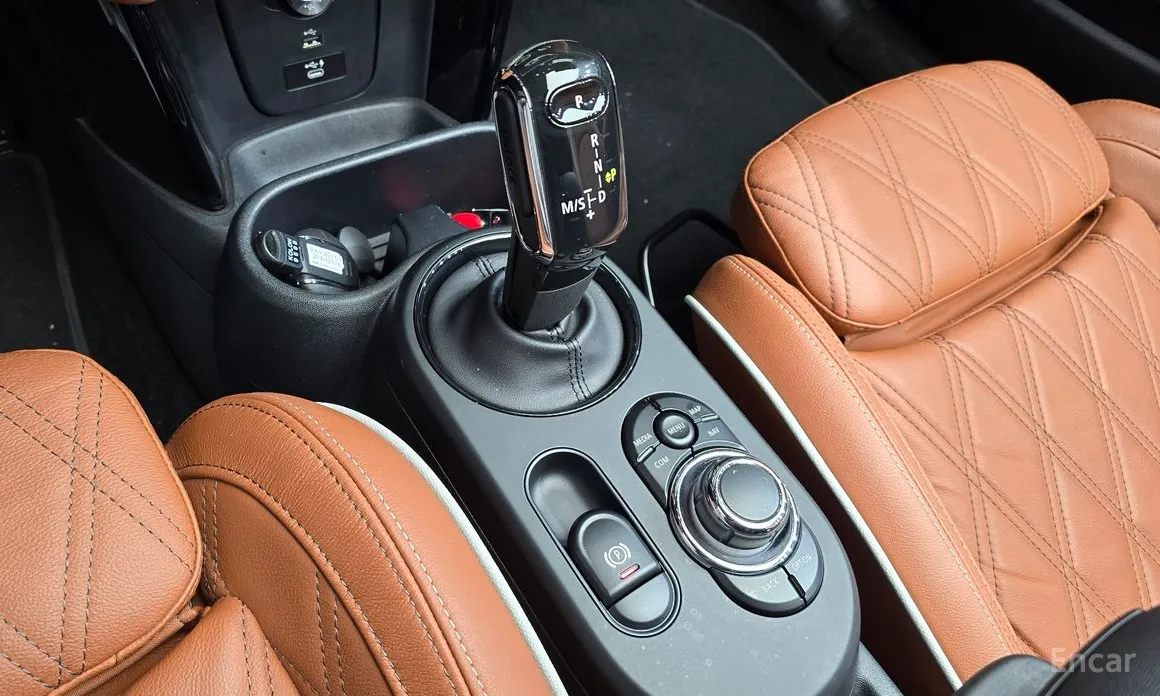 Фото 9 - Mini Cooper Convertible