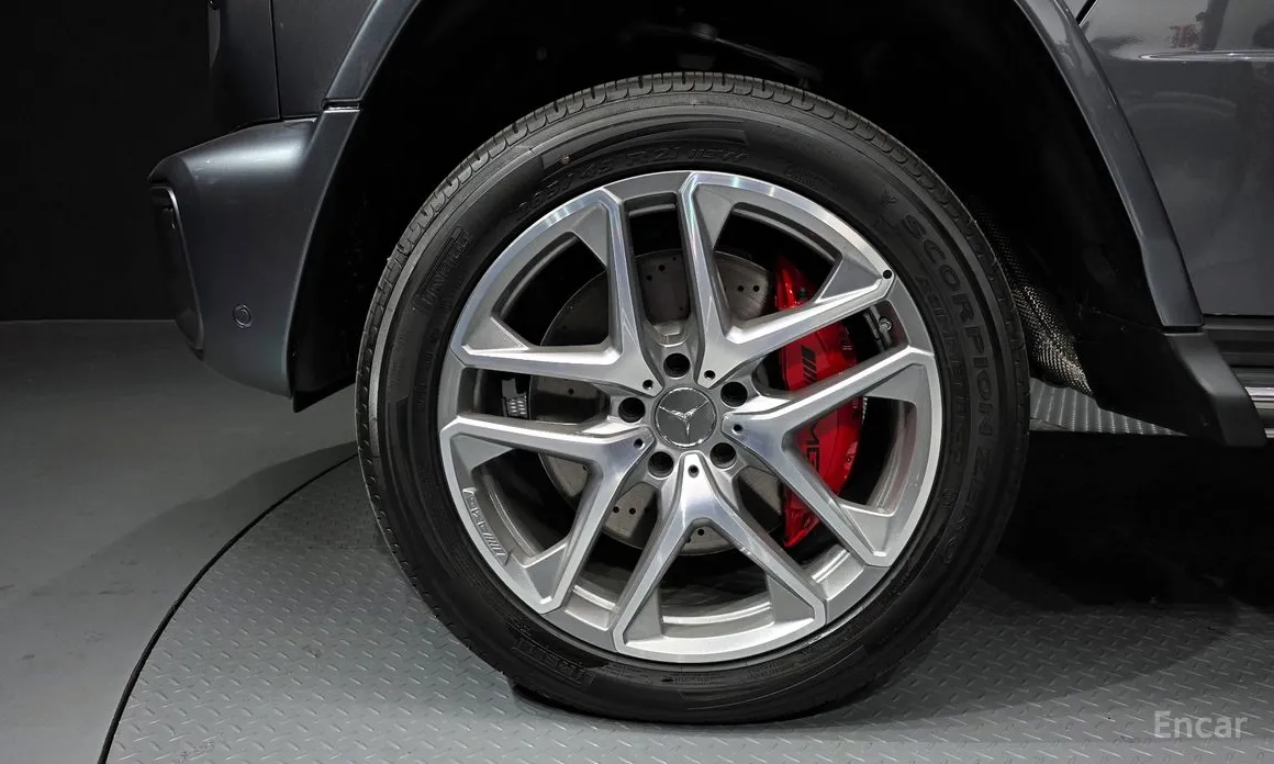 Фото 5 - Mercedes-Benz G-Class