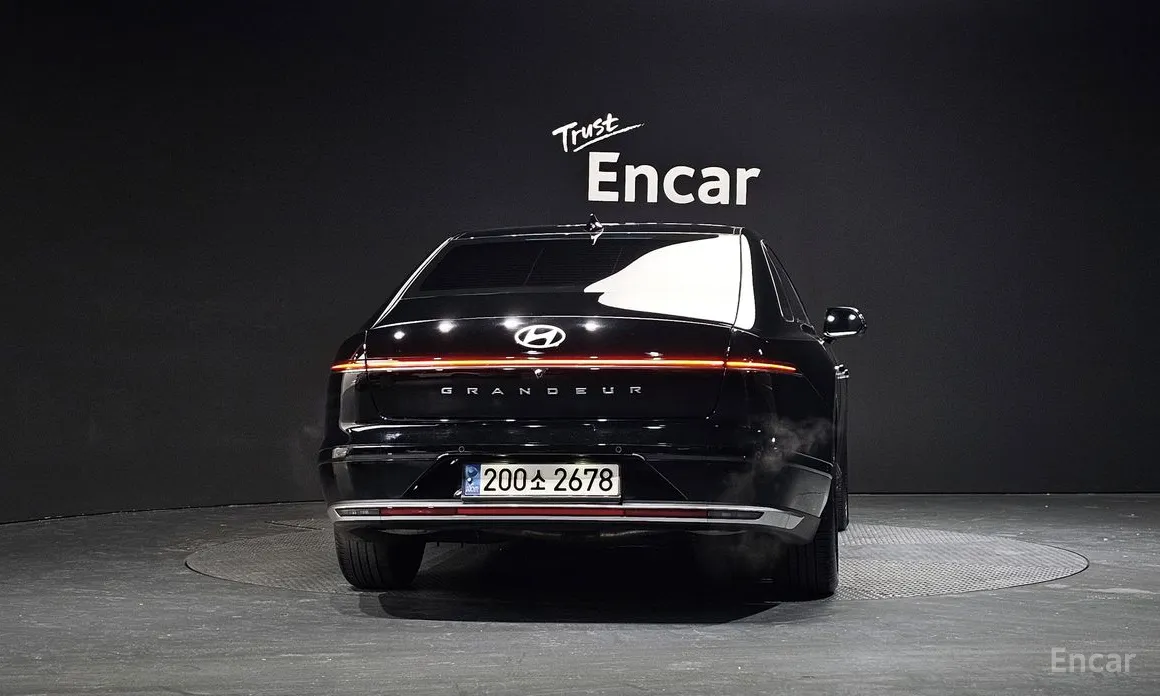 Фото 4 - Hyundai Grandeur