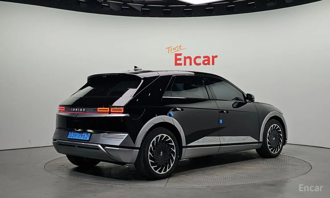 Фото 2 - Hyundai Ioniq 5