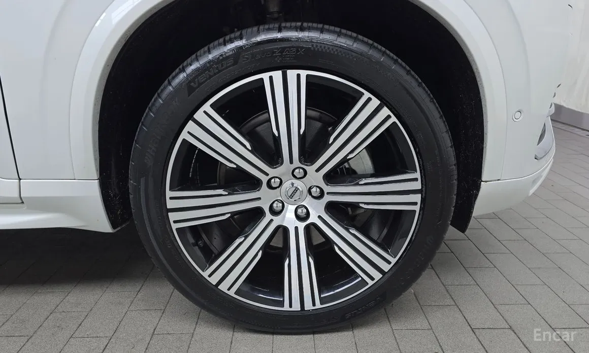 Фото 5 - Volvo XC90