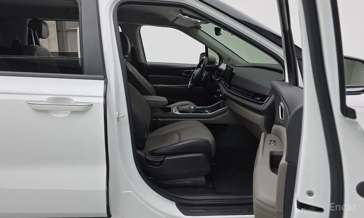 Фото 11 - Kia Carnival