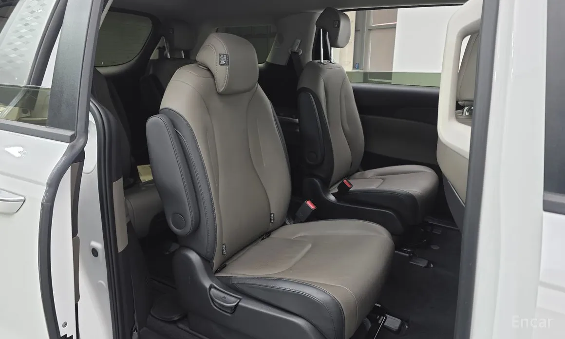 Фото 12 - Kia Carnival