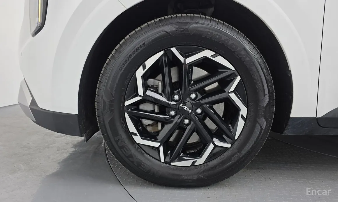 Фото 5 - Kia Carnival