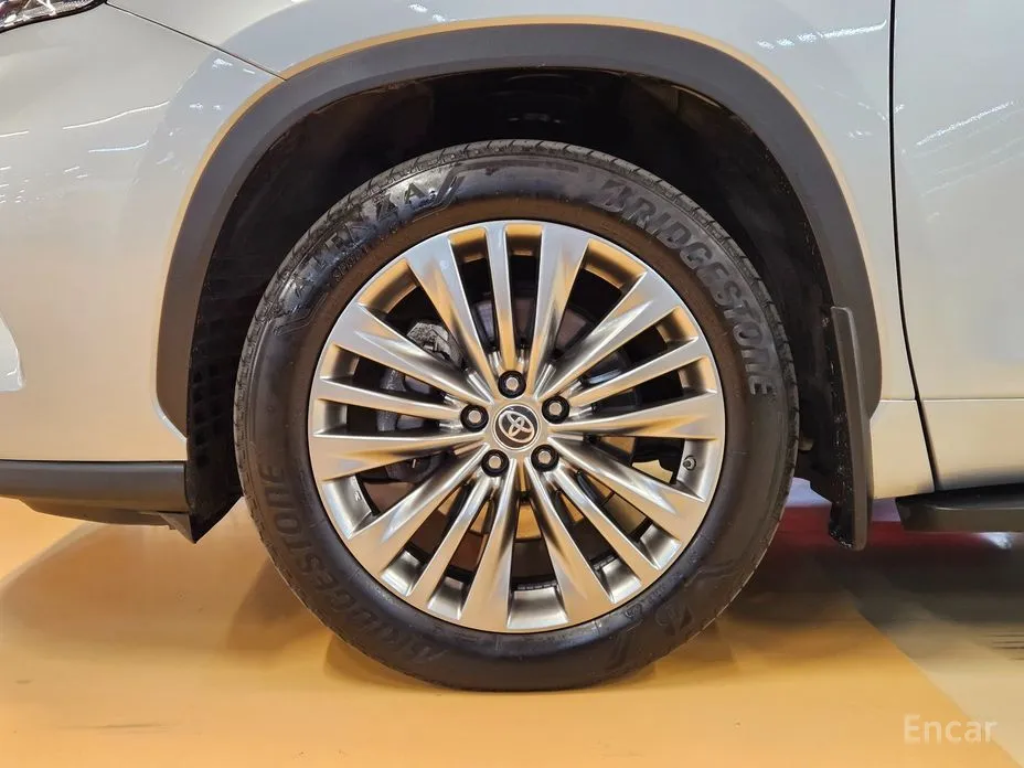 Фото 5 - Toyota Highlander