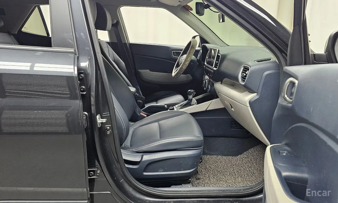 Фото 11 - Hyundai Venue