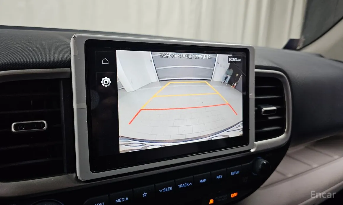 Фото 18 - Hyundai Venue