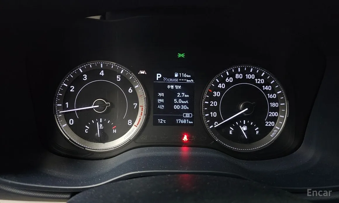 Фото 8 - Hyundai Venue