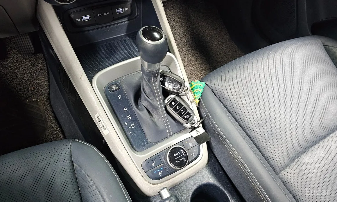 Фото 9 - Hyundai Venue