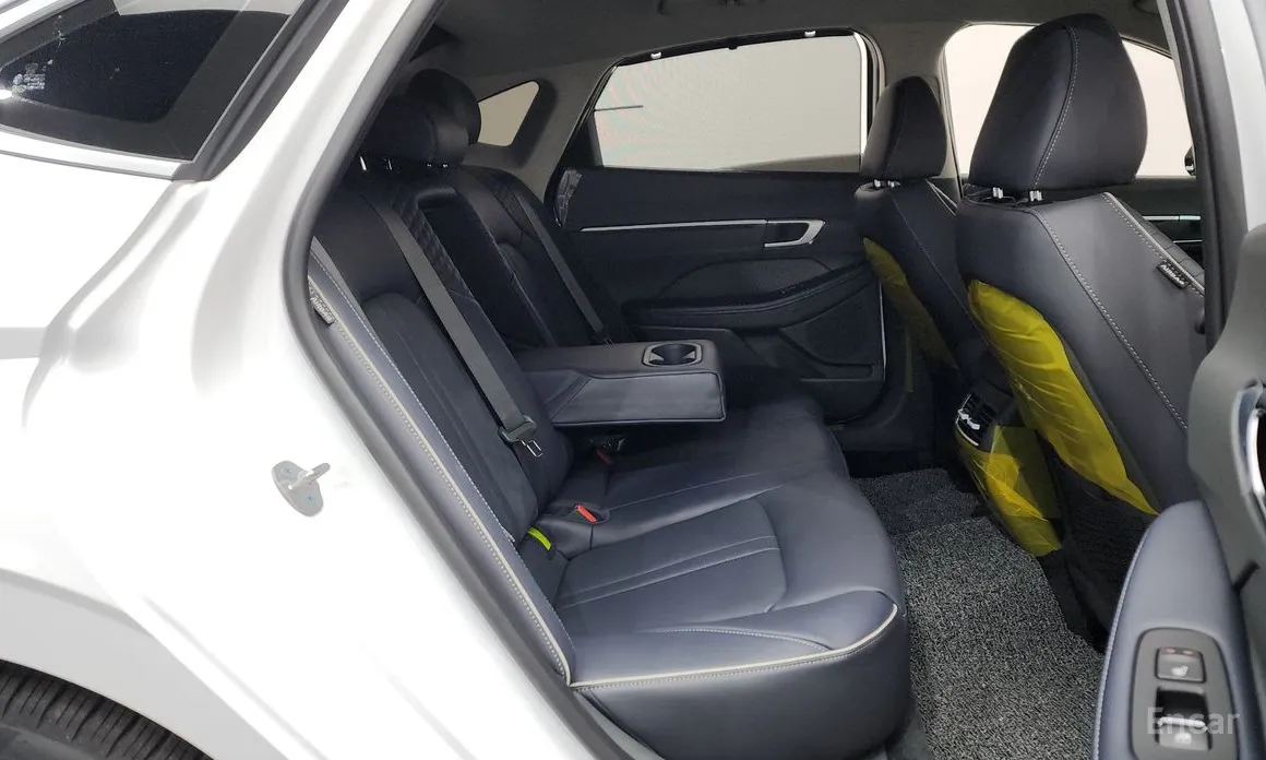 Фото 12 - Hyundai Sonata