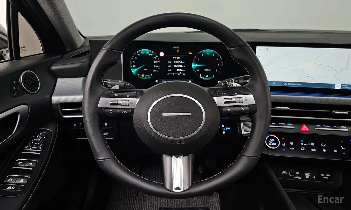 Фото 13 - Hyundai Sonata