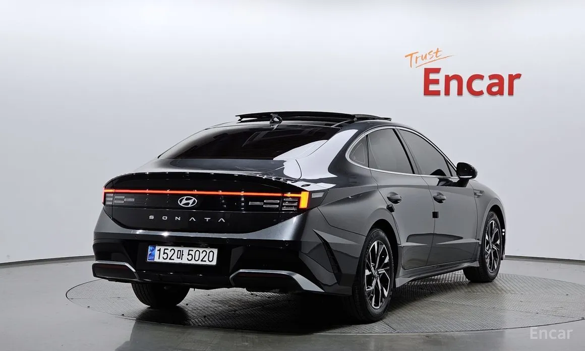 Фото 2 - Hyundai Sonata