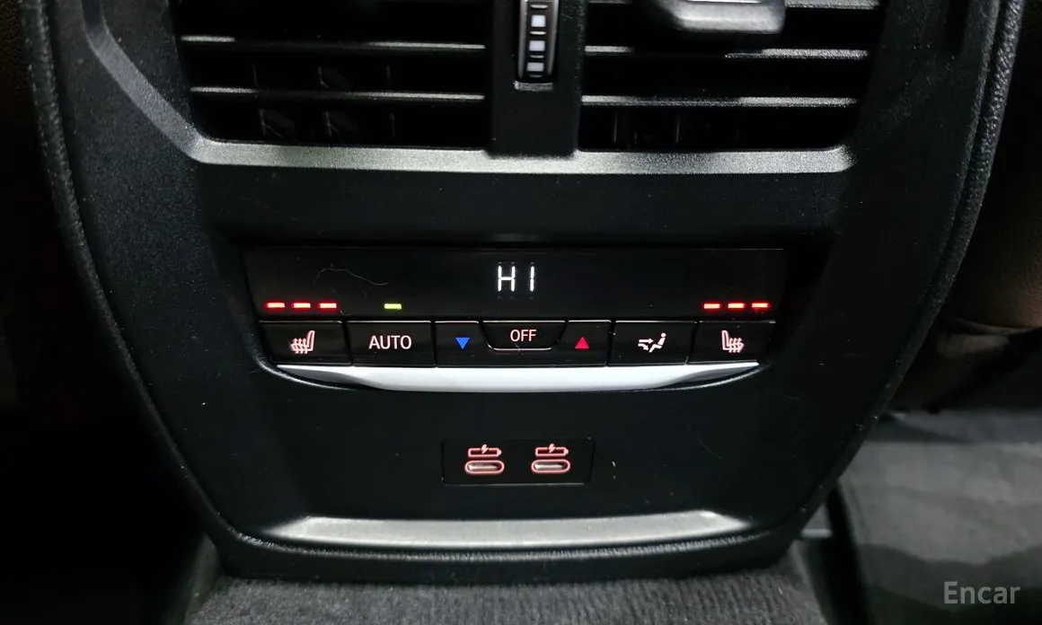 Фото 18 - BMW i4