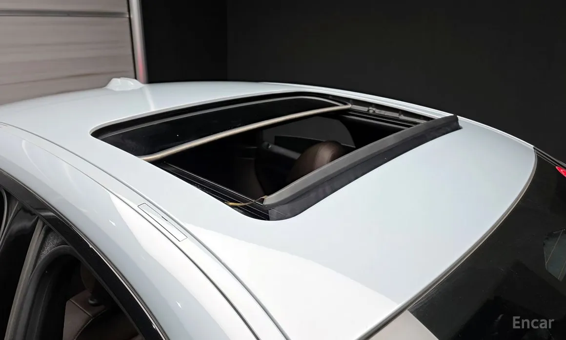 Фото 19 - BMW i4