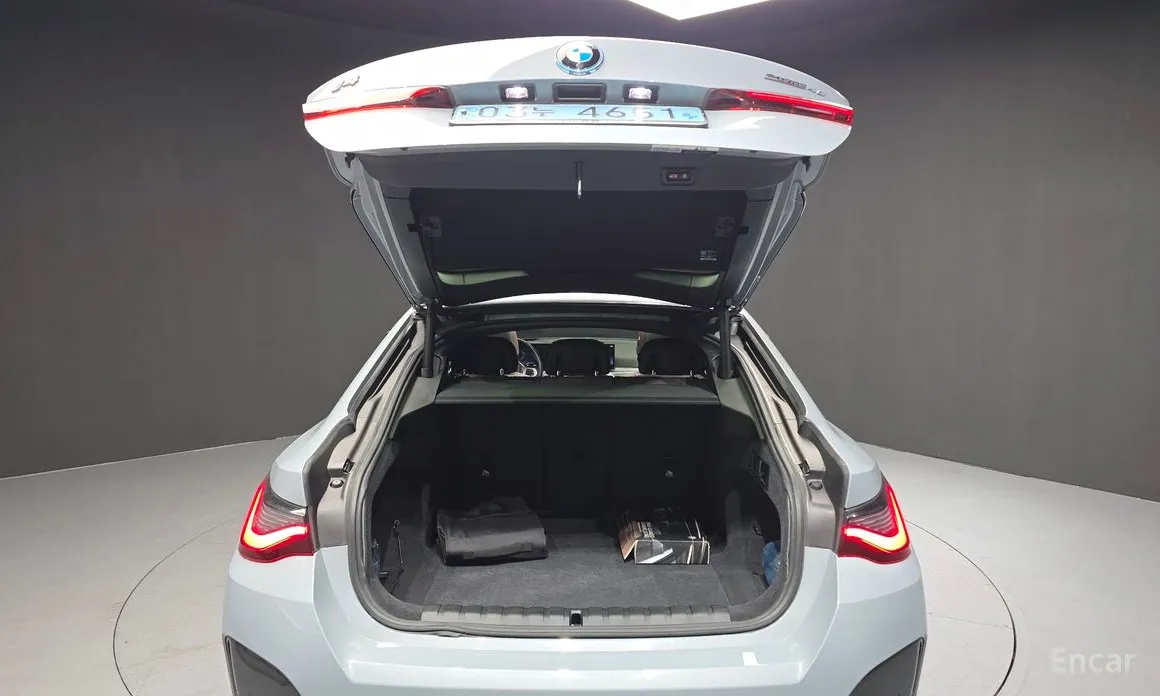 Фото 20 - BMW i4