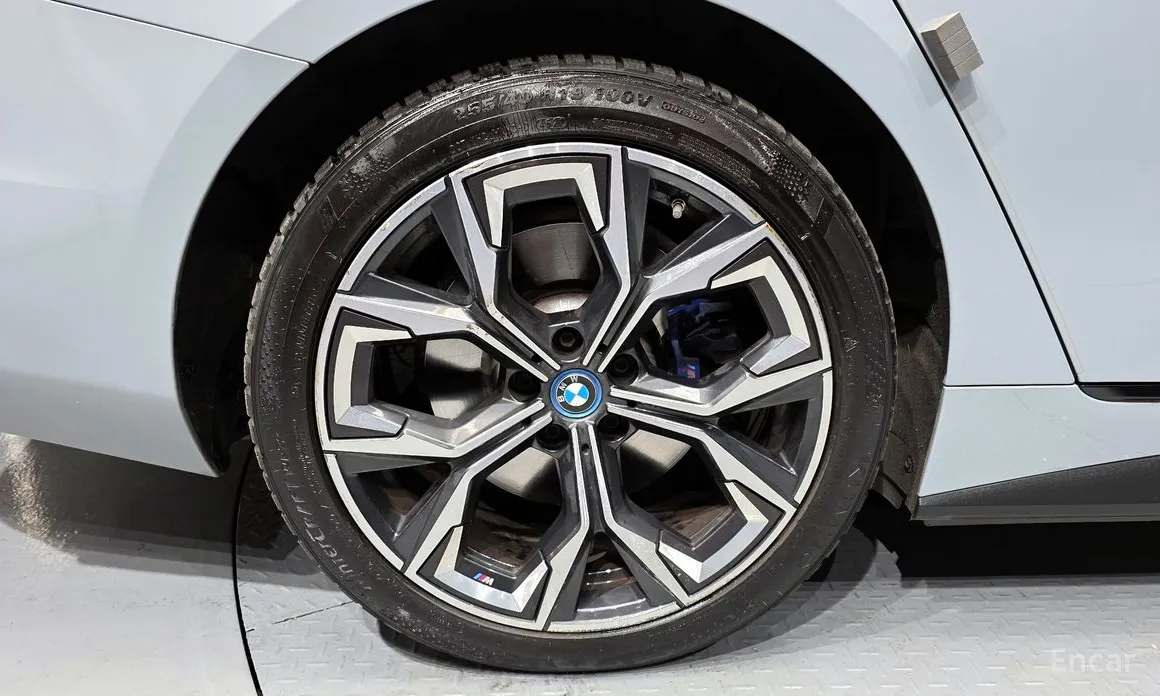 Фото 5 - BMW i4