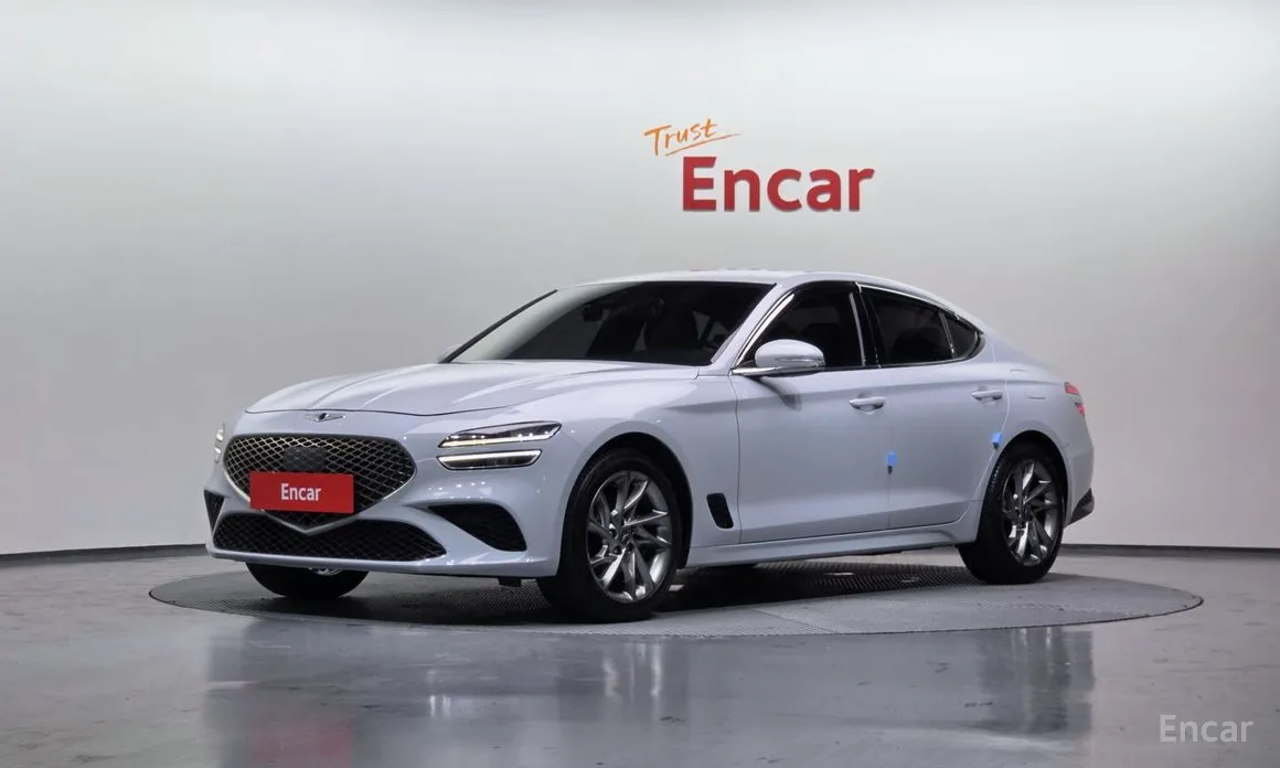 Фото 1 - Genesis G70