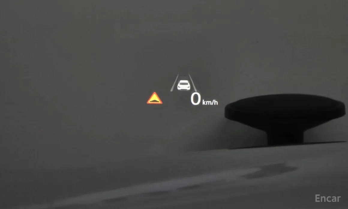 Фото 17 - Genesis G70