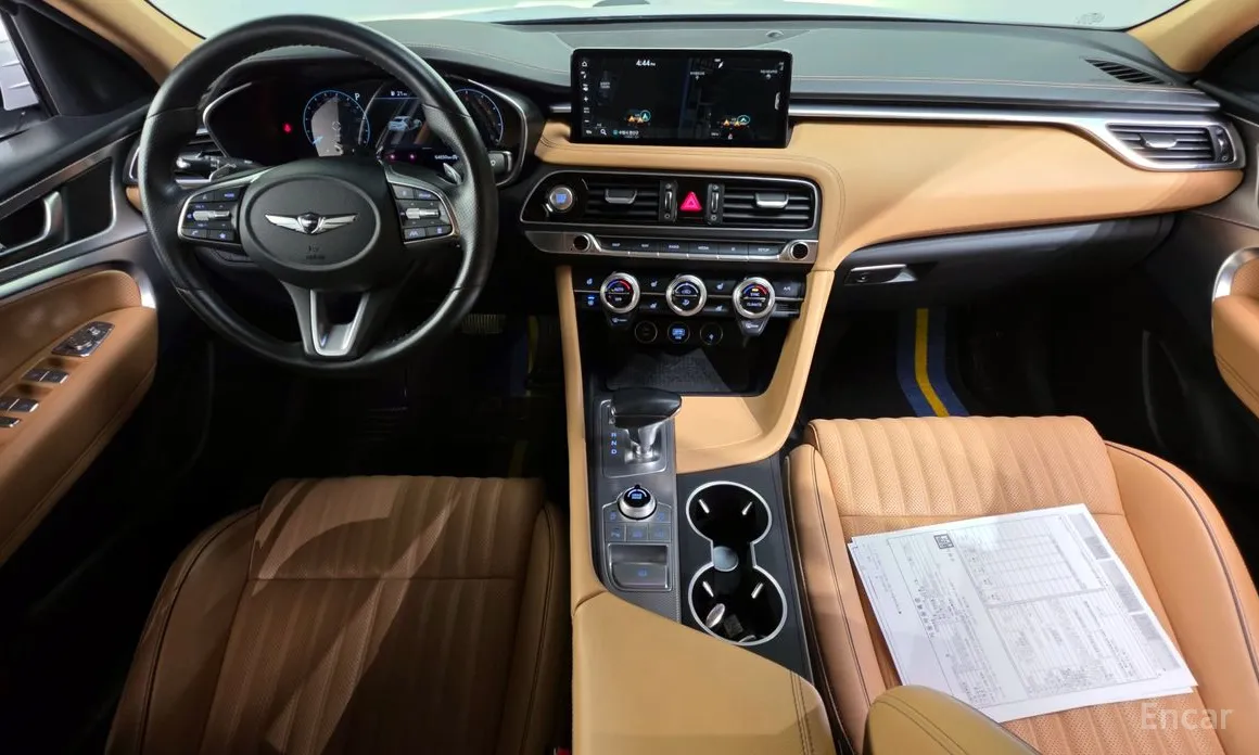 Фото 7 - Genesis G70