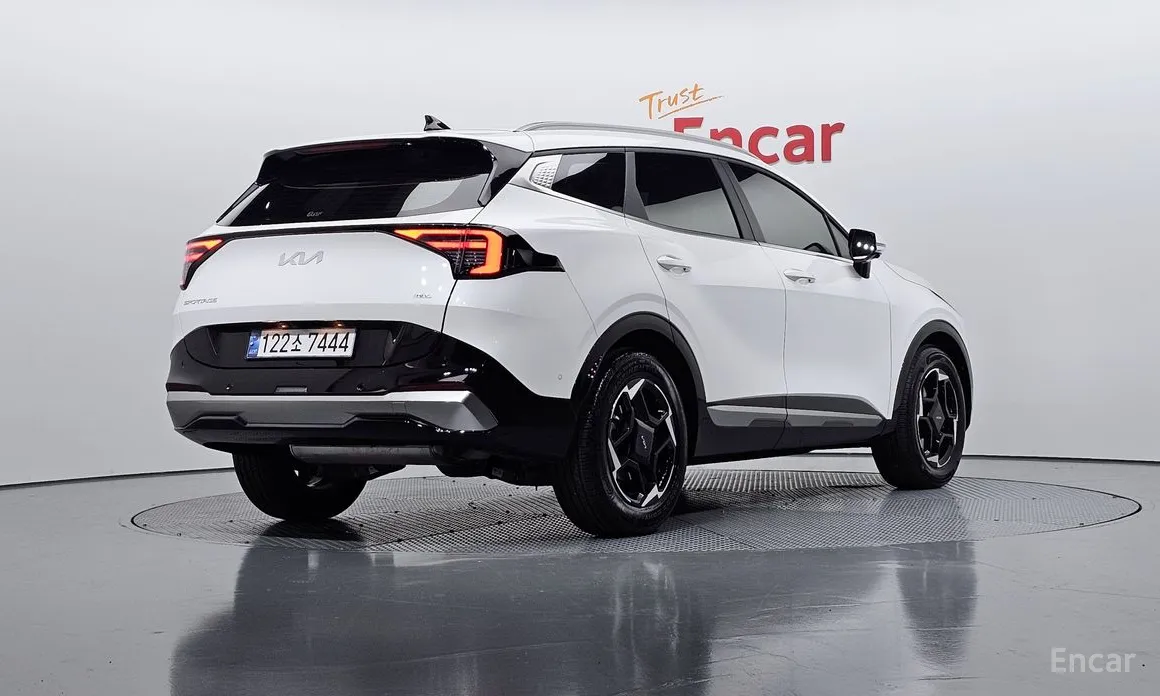 Фото 2 - Kia Sportage