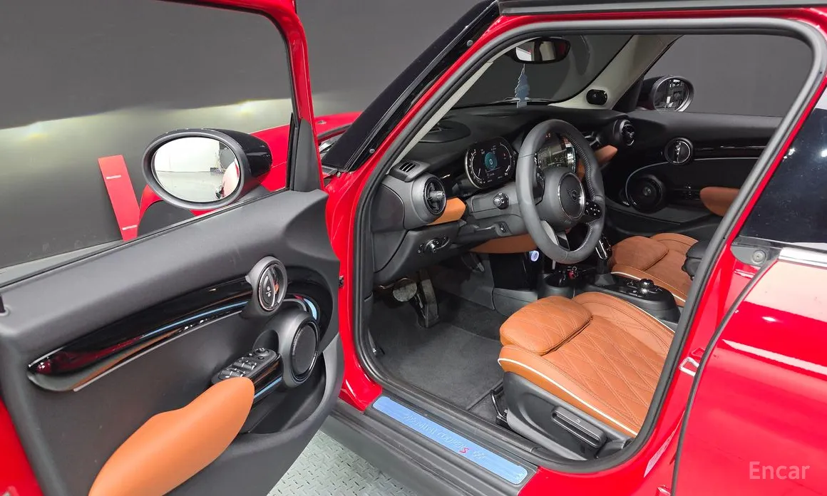 Фото 10 - Mini Cooper