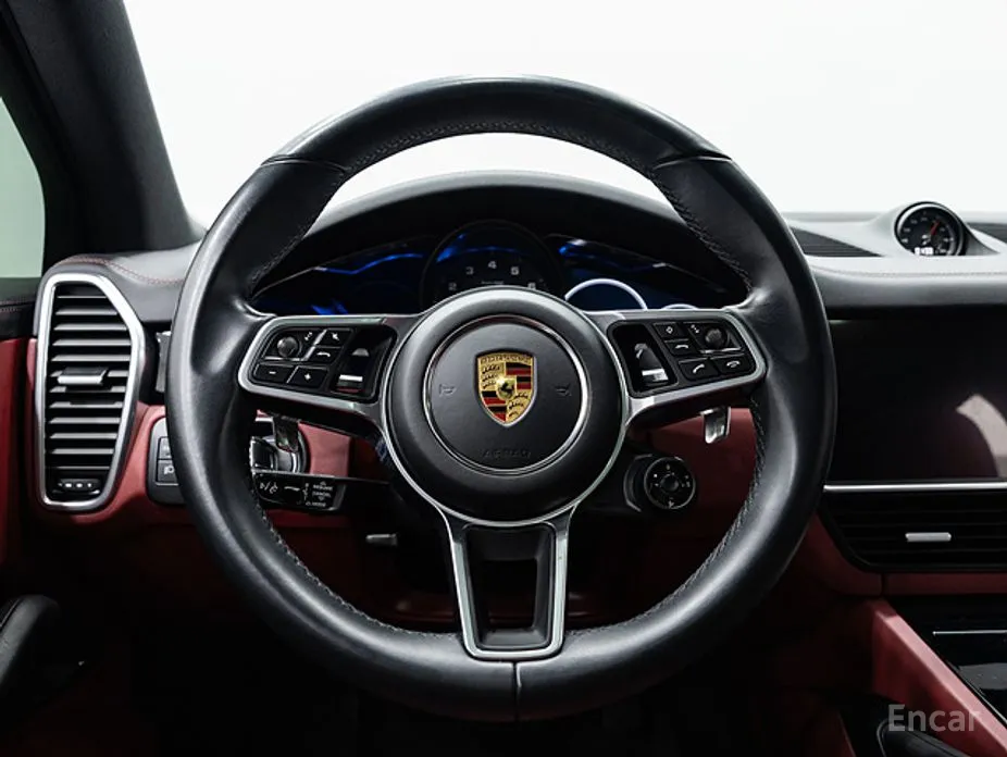 Фото 19 - Porsche Cayenne