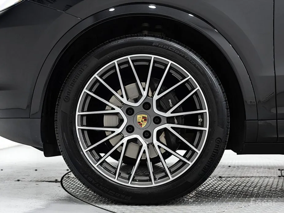 Фото 5 - Porsche Cayenne