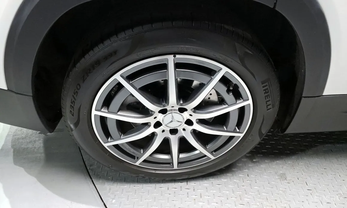 Фото 5 - Mercedes-Benz GLB-Class