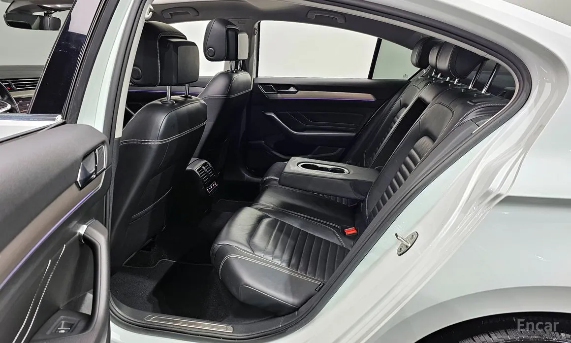 Фото 12 - Volkswagen Passat