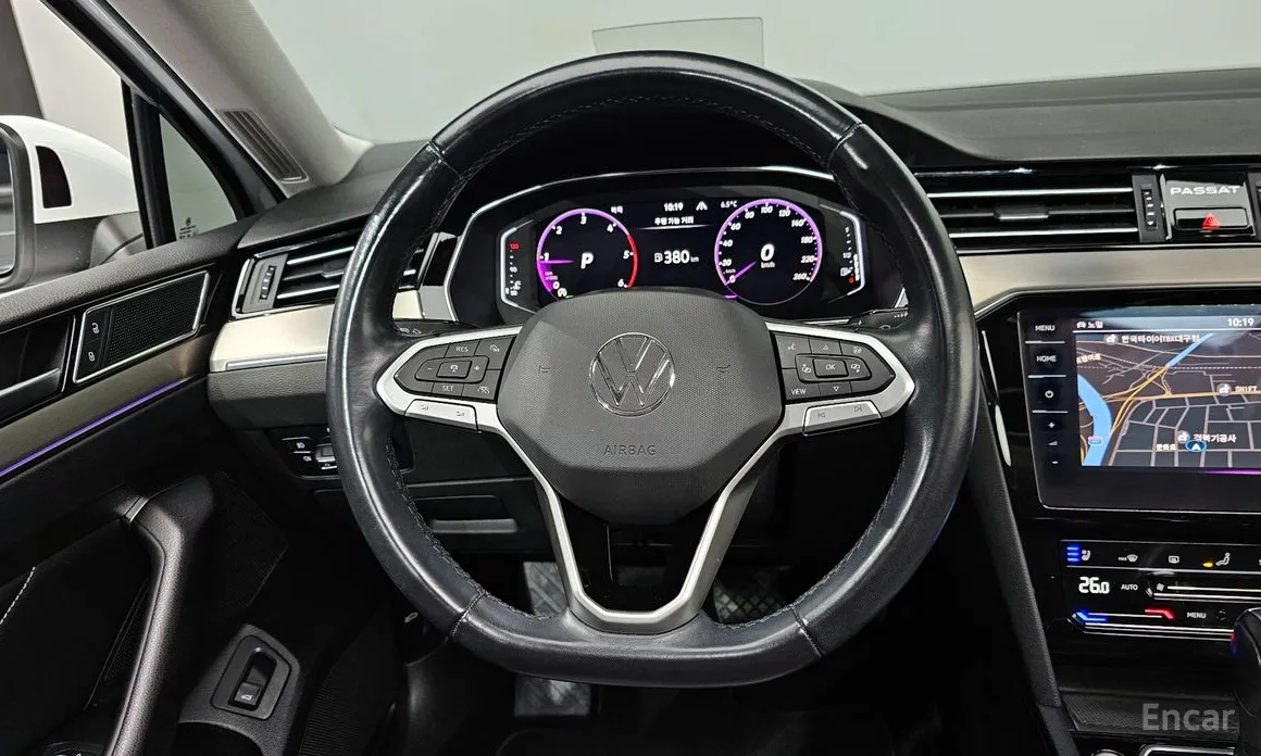 Фото 13 - Volkswagen Passat