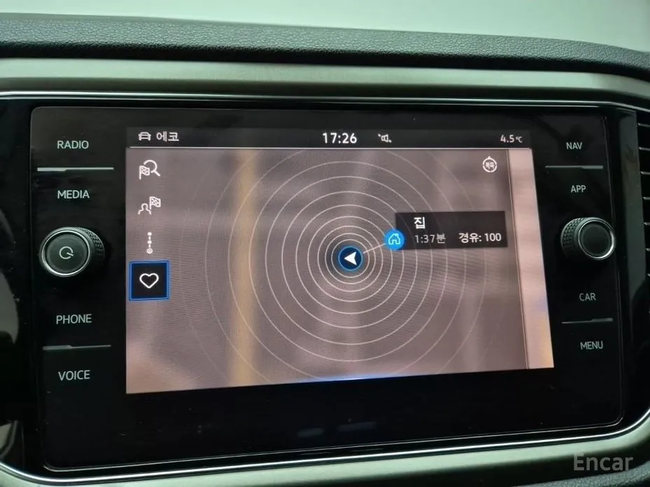 Фото 13 - Volkswagen T-Roc