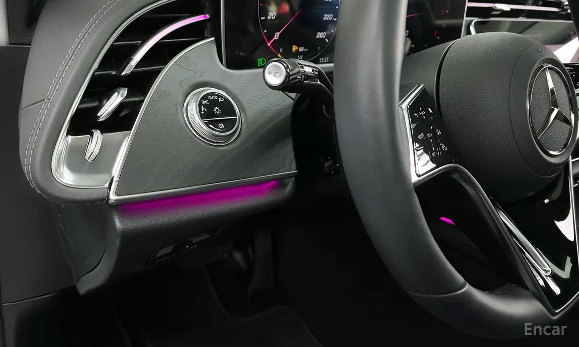 Фото 18 - Mercedes-Benz E-Class