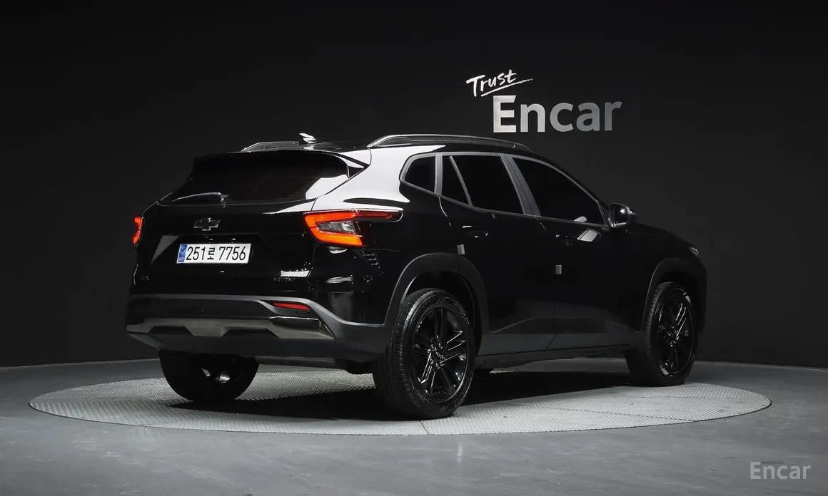 Фото 2 - Chevrolet Trax