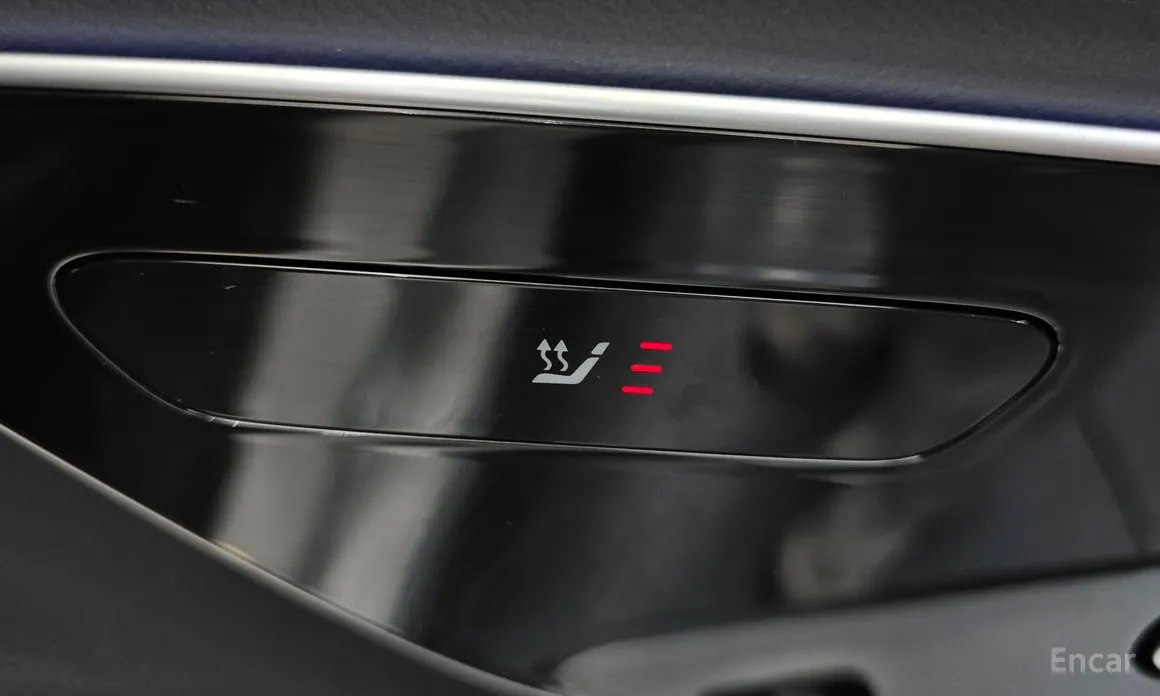 Фото 18 - Mercedes-Benz E-Class