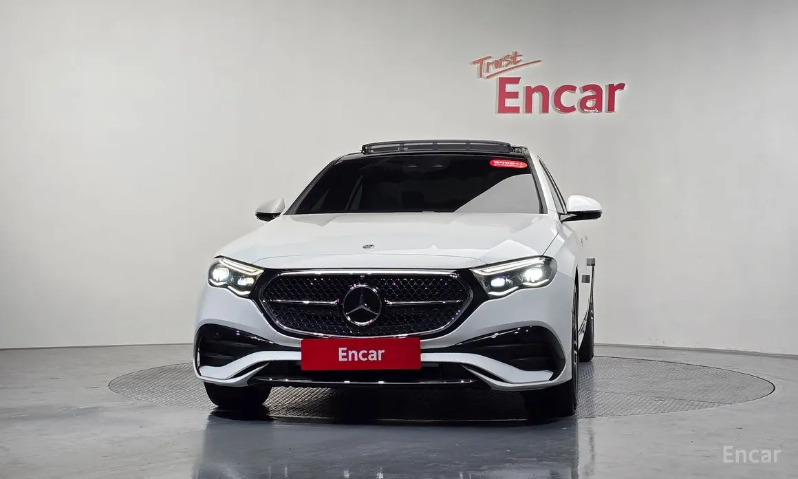 Фото 3 - Mercedes-Benz E-Class