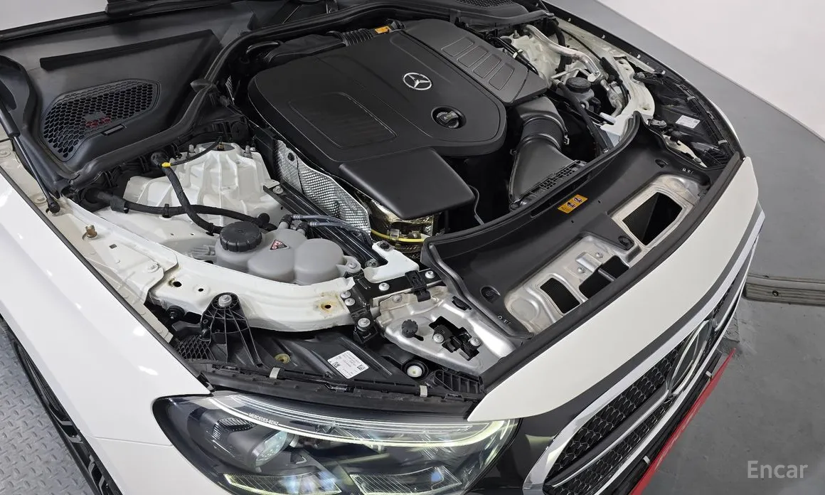 Фото 6 - Mercedes-Benz E-Class