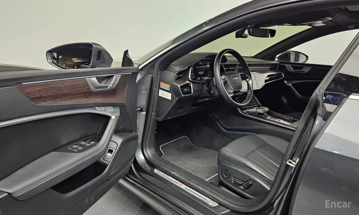 Фото 10 - Audi A7