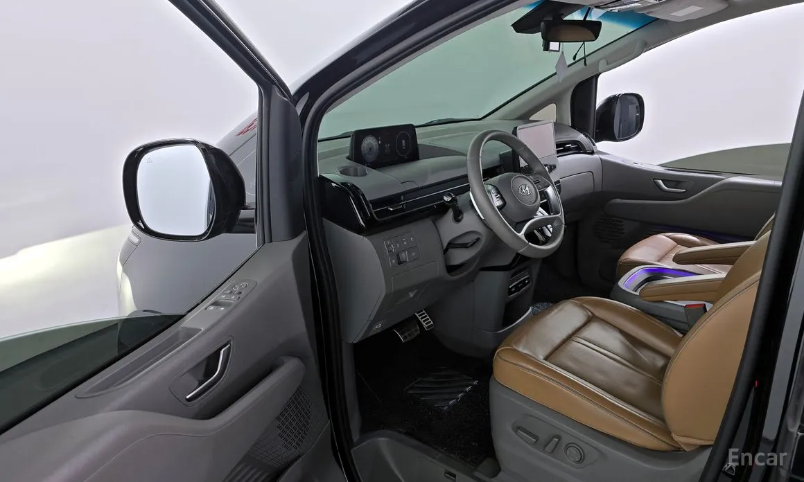 Фото 10 - Hyundai Staria