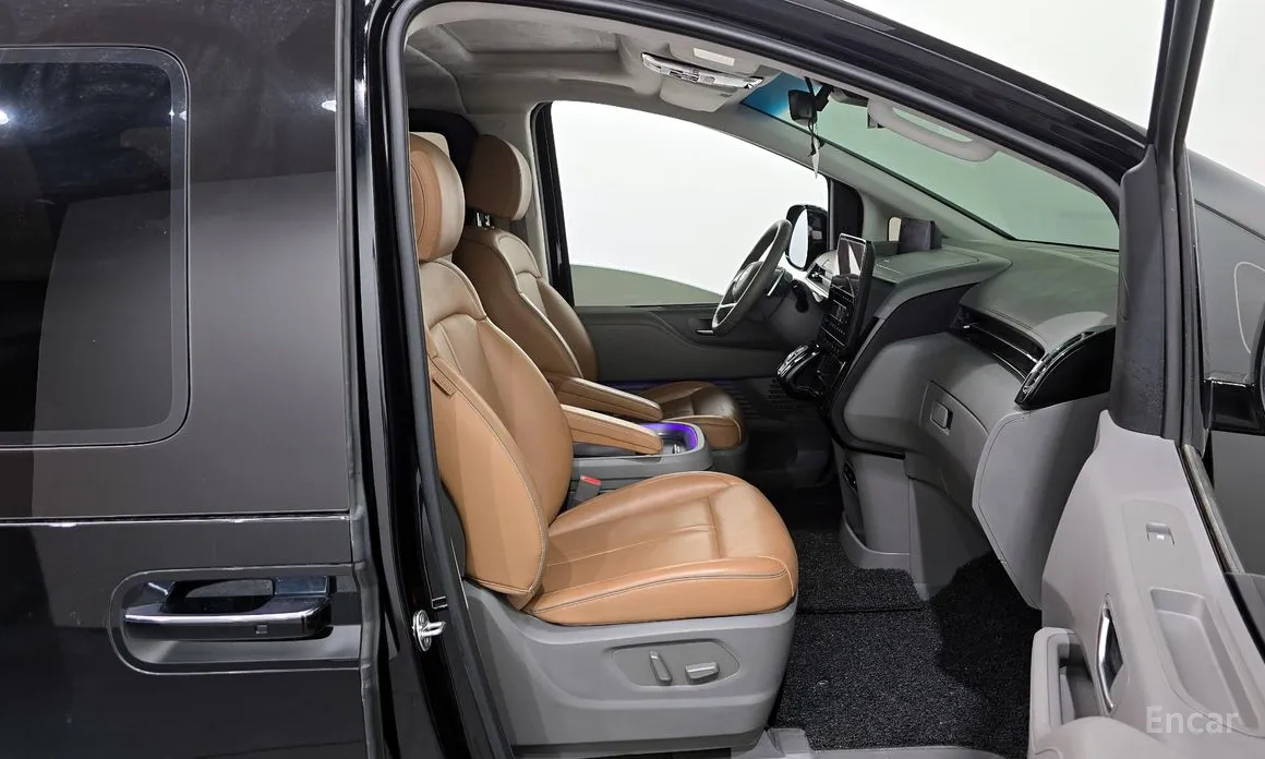 Фото 11 - Hyundai Staria