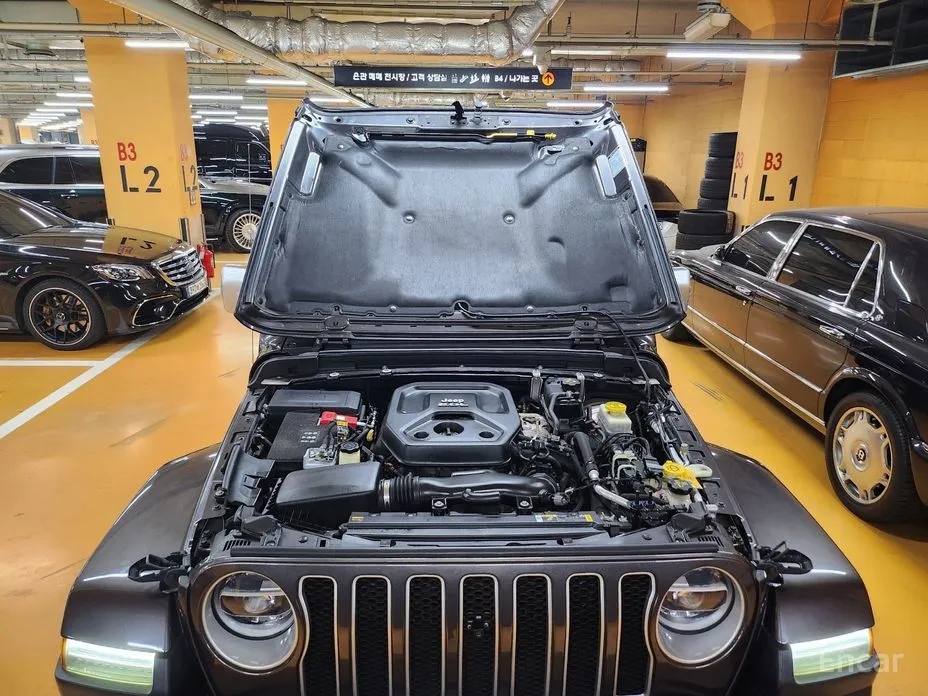 Фото 17 - Jeep Wrangler