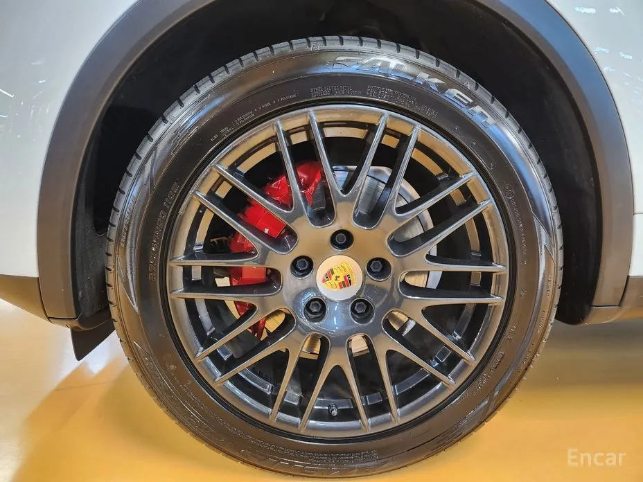 Фото 5 - Jeep Wrangler