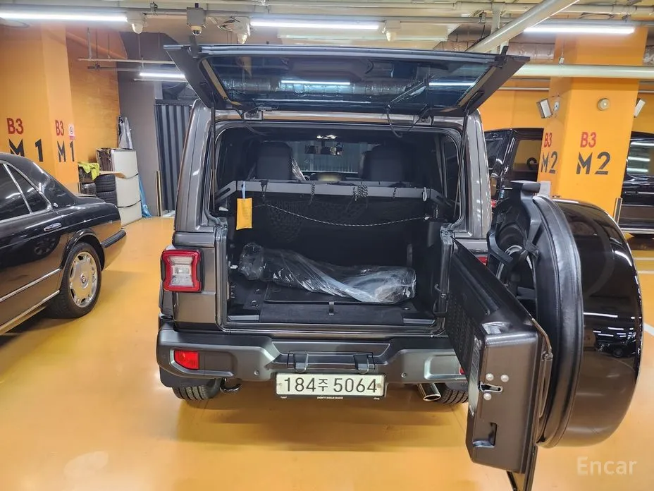 Фото 6 - Jeep Wrangler