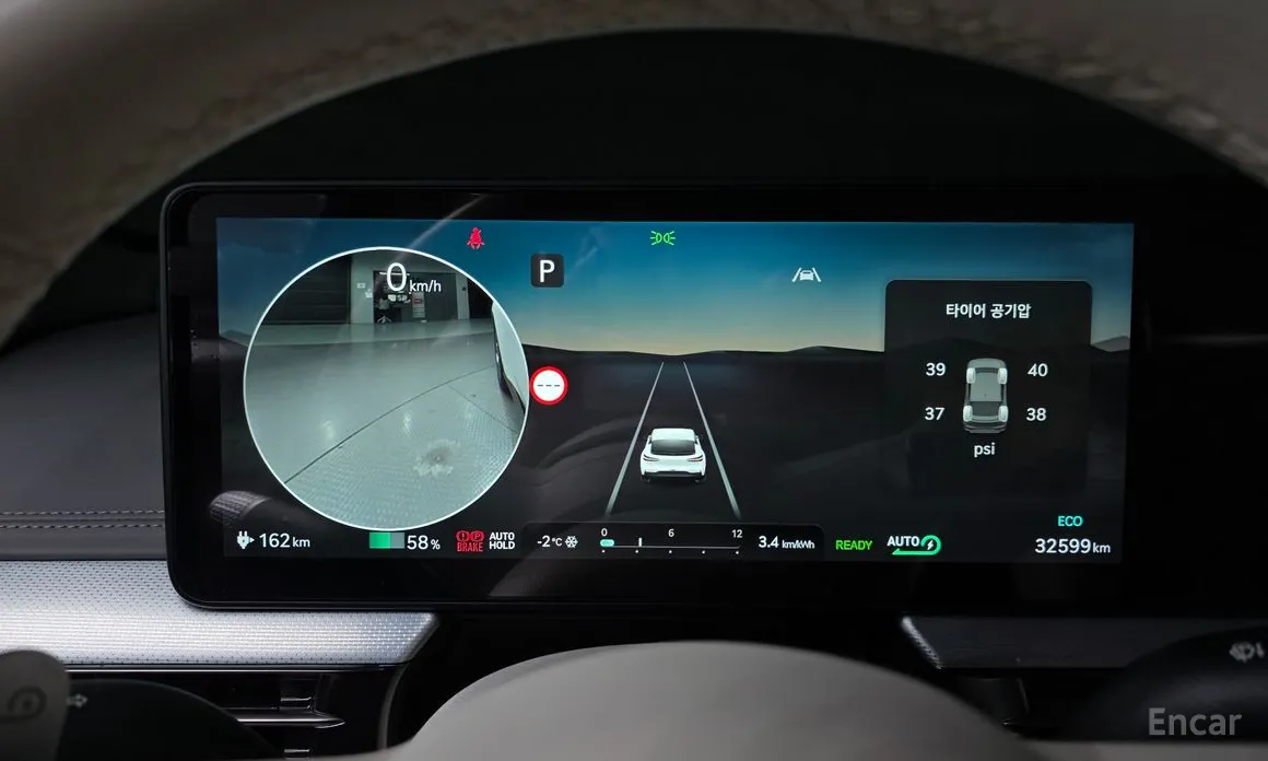 Фото 8 - Genesis GV60