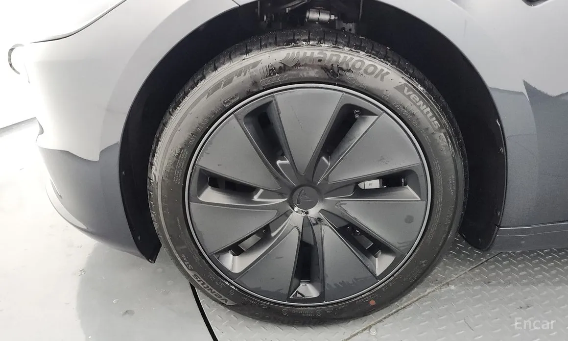 Фото 5 - Tesla Model 3